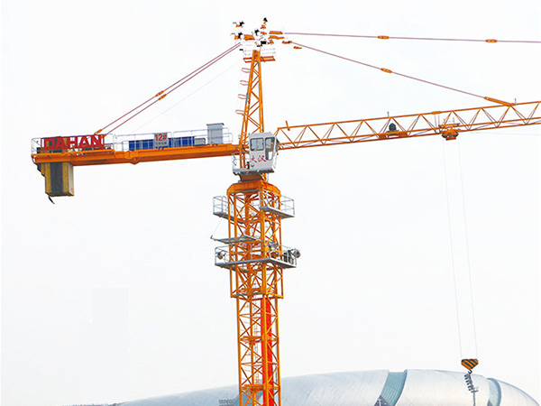 QTZ80 (TC5613) 塔帽式塔式米兰体育(中国) 6t